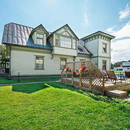 Kurgo Villa Hotel